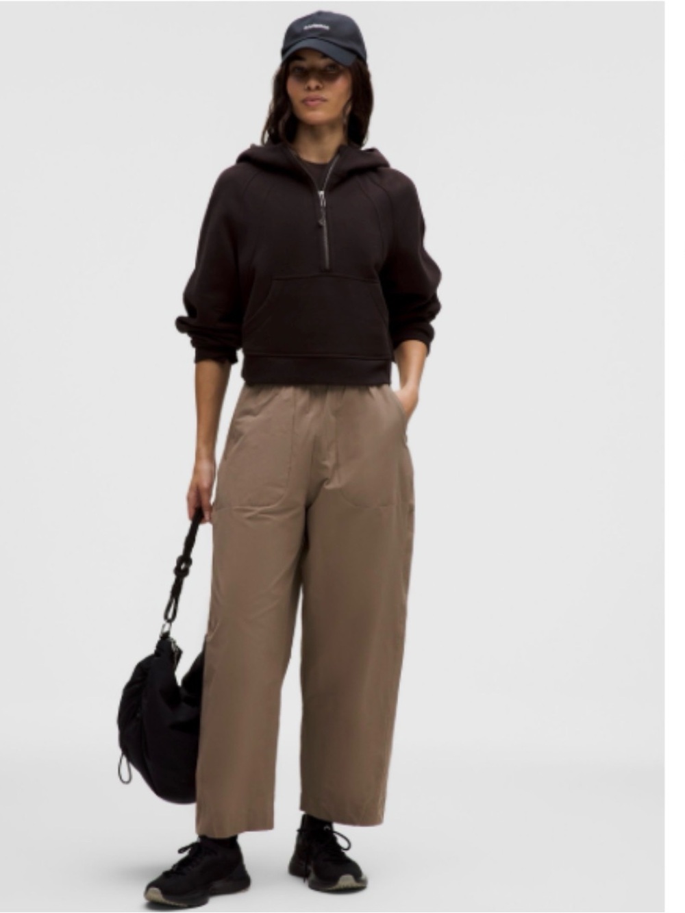 Lightweight Mid-Rise Barrel-Leg Cropped Pant